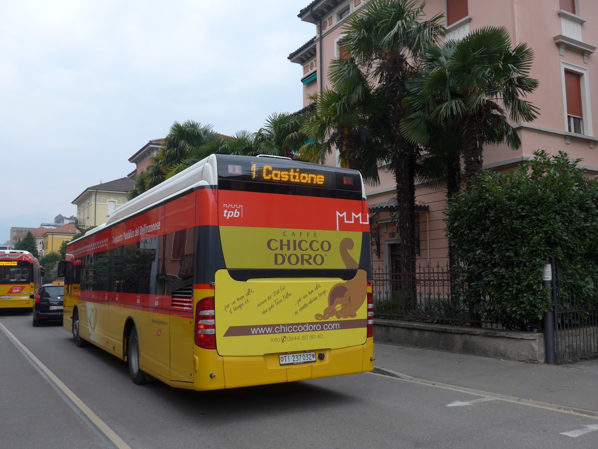 (168'665) - AutoPostale Ticino - TI 237'032 - Mercedes am 6. Februar 2016 in Bellinzona, Fermata provvisoria