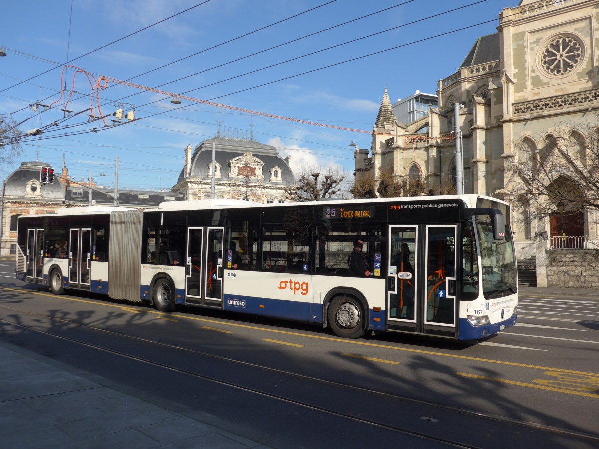 (169'076) - TPG Genve - Nr. 167/GE 960'551 - Mercedes am 7. Mrz 2016 in Genve, Place des Vingt-Deux-Cantons