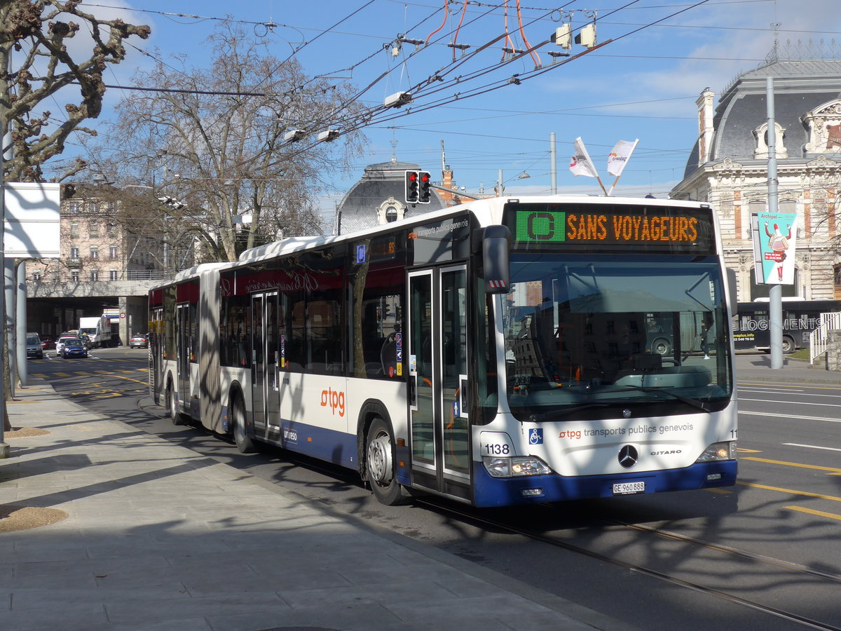 (169'097) - TPG Genve - Nr. 1138/GE 960'888 - Mercedes am 7. Mrz 2016 in Genve, Place des Vingt-Deux-Cantons