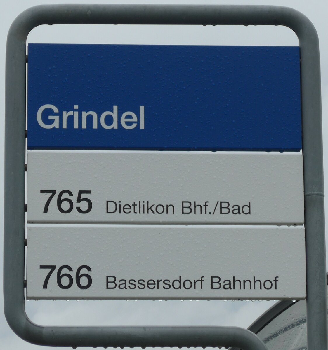 (169'964) - ZVV-Haltestellenschild - Kloten, Grindel - am 14. April 2016