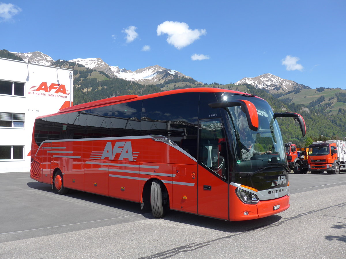 (170'426) - AFA Adelboden - Nr. 15/BE 26'702 - Setra am 10. Mai 2016 in Frutigen, Garage