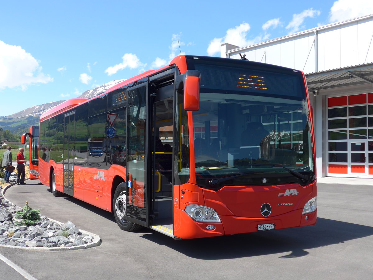 (170'430) - AFA Adelboden - Nr. 97/BE 823'927 - Mercedes am 10. Mai 2016 in Frutigen, Garage