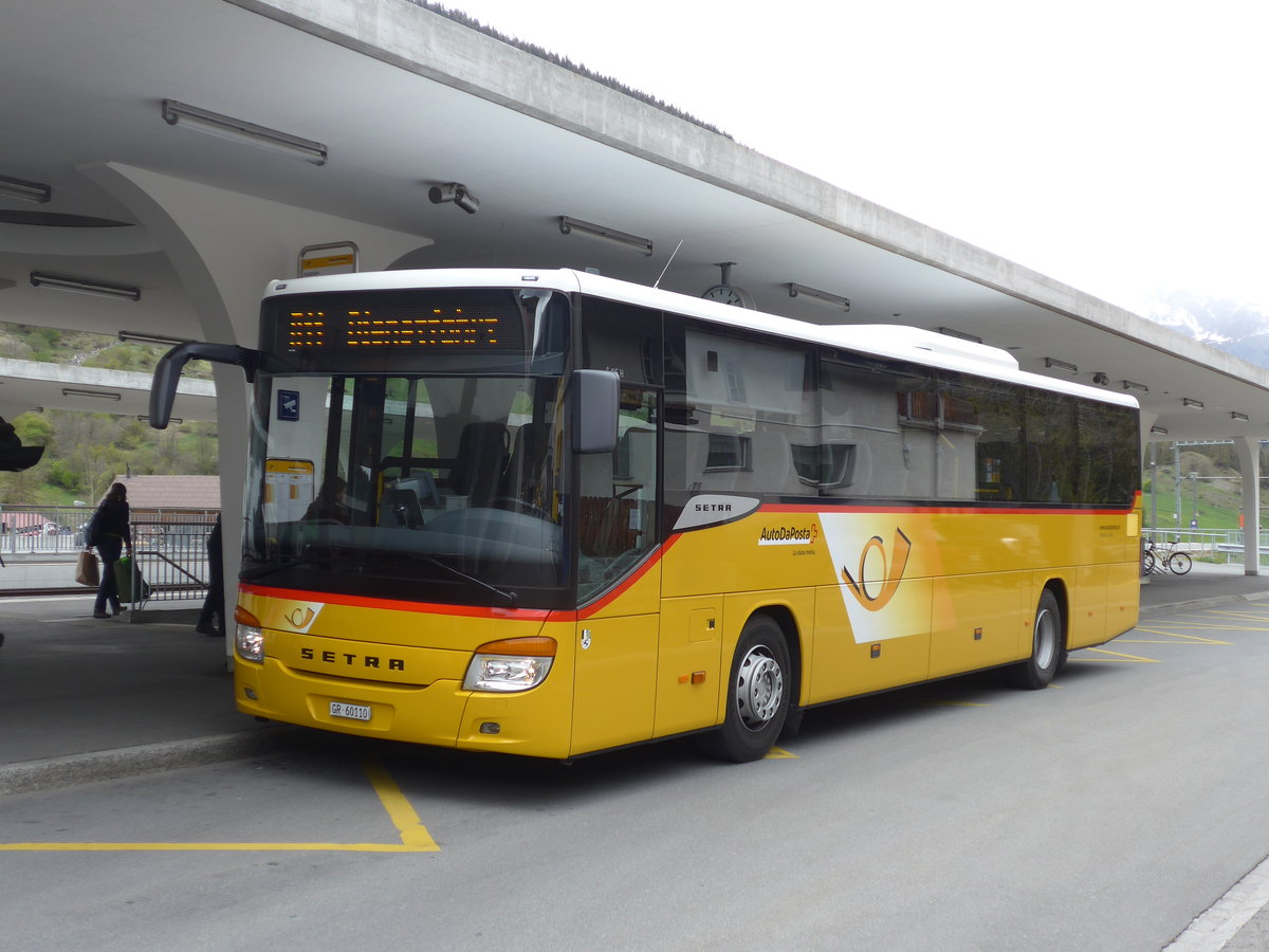 (170'915) - Terretaz, Zernez - GR 60'110 - Setra am 16. Mai 2016 beim Bahnhof Zernez