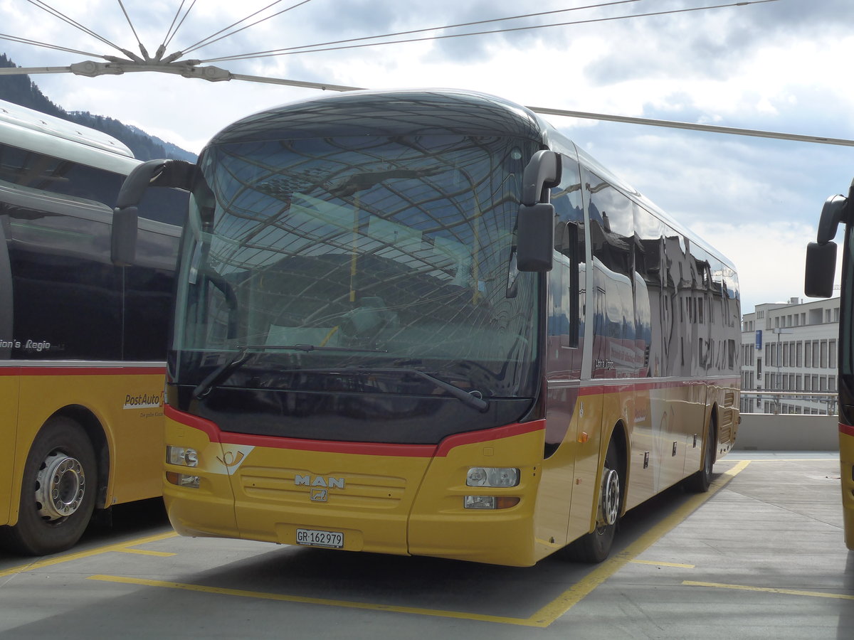 (170'946) - PostAuto Graubnden - GR 162'979 - MAN am 16. Mai 2016 in Chur, Postautostation