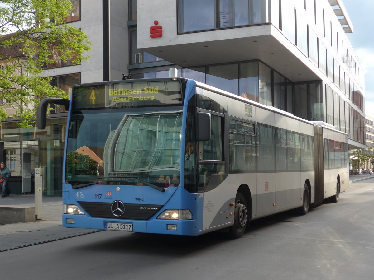 (171'066) - SWU Ulm - Nr. 117/UL-A 5117 - Mercedes am 19. Mai 2016 in Ulm, Rathaus Ulm