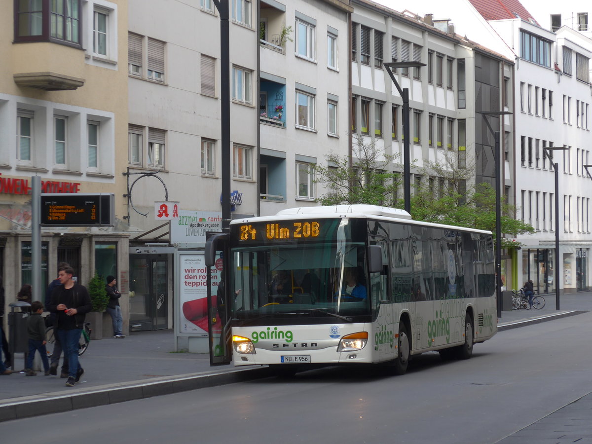 (171'083) - Gairing, Neu-Ulm - NU-E 956 - Setra am 19. Mai 2016 in Ulm, Rathaus Ulm