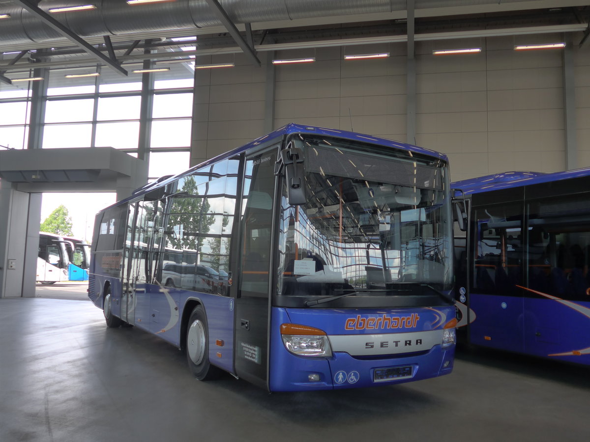 (171'123) - Eberhardt, Pforzheim - Setra am 20. Mai 2016 in Neu-Ulm, Setrawerk