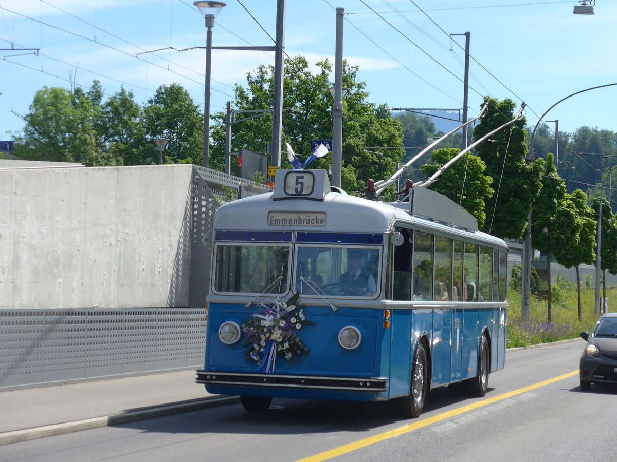 (171'281) - VBL Luzern (vbl-historic) - Nr. 25 - FBW/FFA Trolleybus am 22. Mai 2016 in Luzern, Verkehrshaus