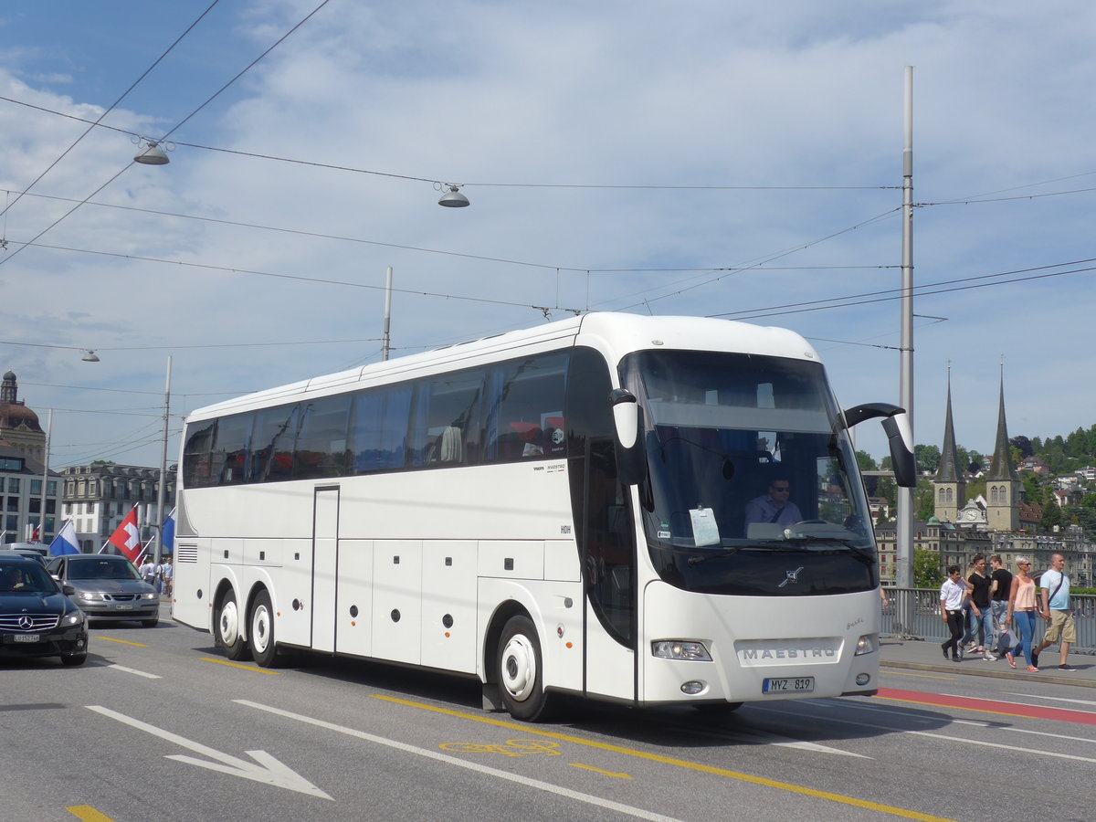 (171'396) - Aus Ungarn: ??? - MYZ-819 - Volvo/Barbi am 22. Mai 2016 in Luzern, Bahnhofbrcke