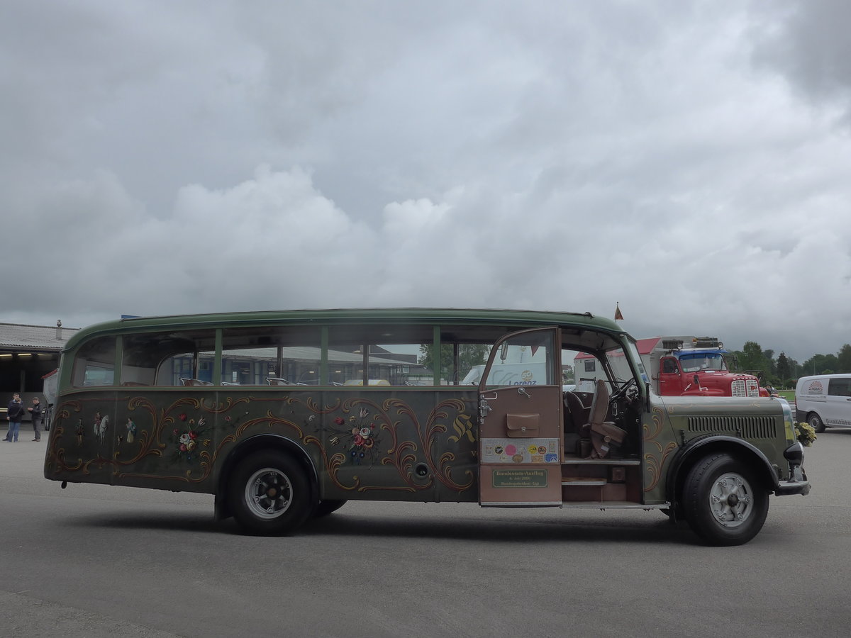 (171'601) - Lorenz, Lyssach - BE 2548 U - Saurer/Saurer (ex Geiger, Adelboden Nr. 8; ex P 1997) am 4. Juni 2016 in Lyssach, Garage