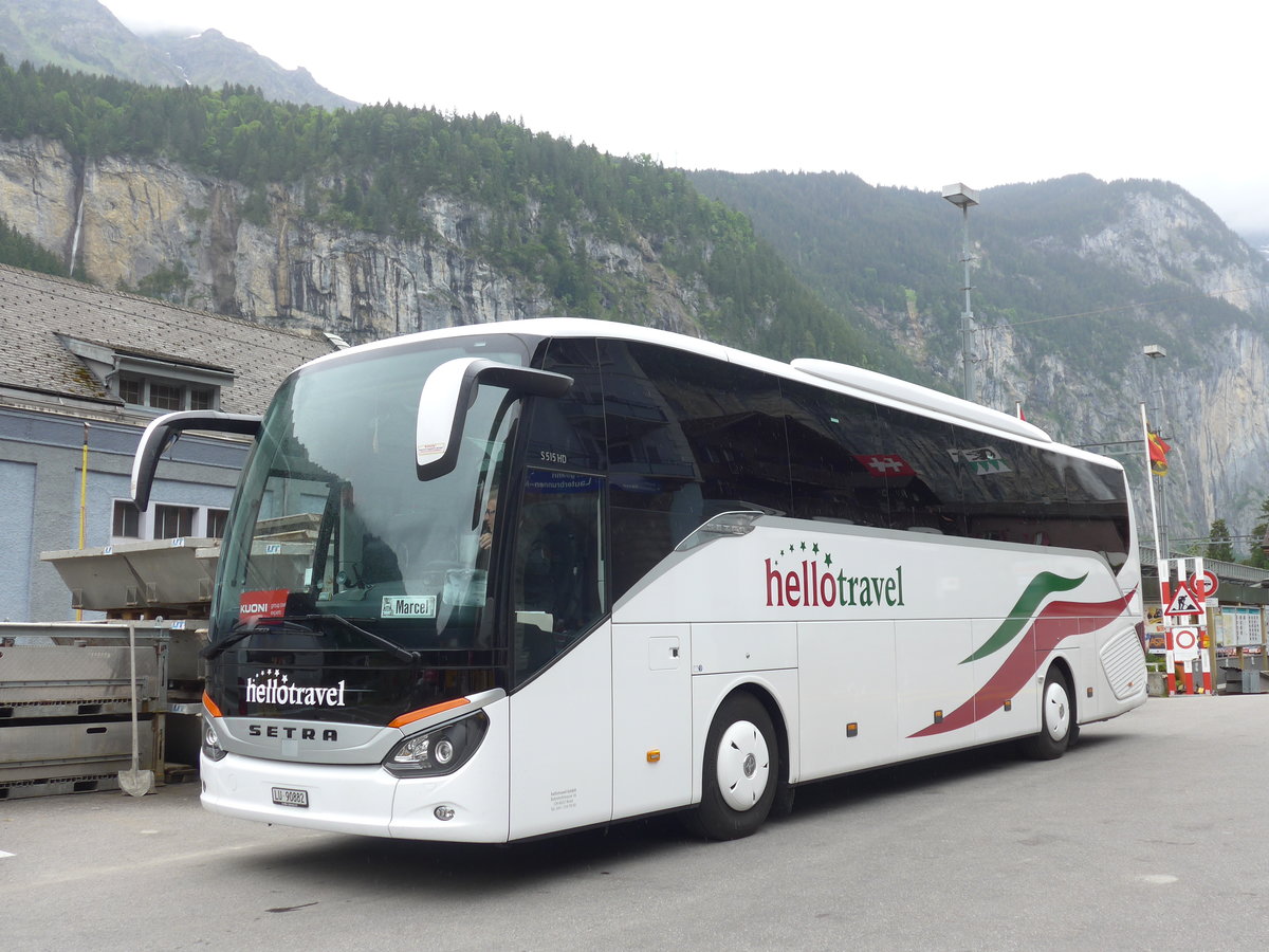 (171'714) - Hellotravel, Root - LU 90'882 - Setra am 12. Juni 2016 beim Bahnhof Lauterbrunnen