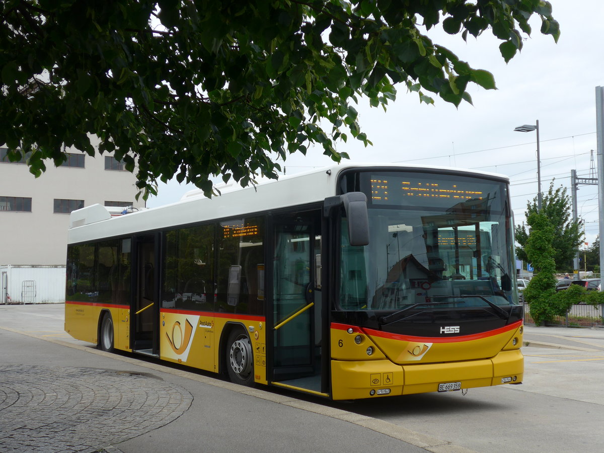 (171'765) - Klopfstein, Laupen - Nr. 6/BE 669'359 - Hess am 13. Juni 2016 beim Bahnhof Ddingen