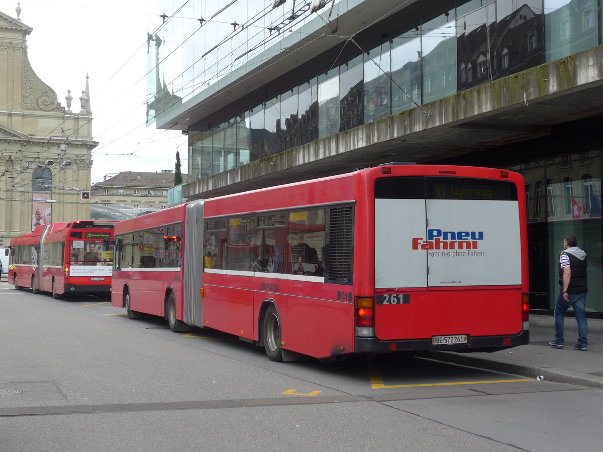 (171'846) - Bernmobil, Bern - Nr. 261/BE 572'261 - Volvo/Hess am 13. Juni 2016 beim Bahnhof Bern