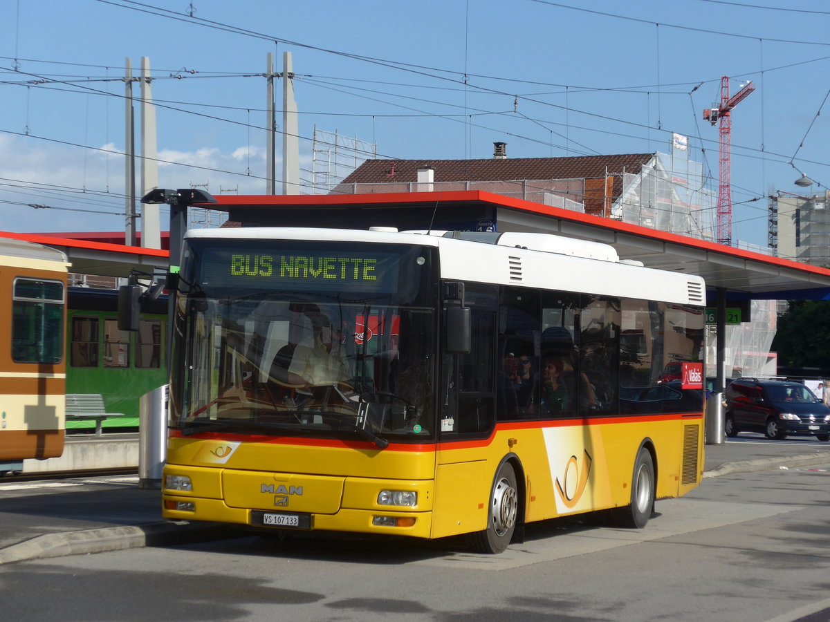 (171'957) - TPC Aigle - VS 107'133 - MAN/Gppel (ex VD 1261) am 25. Juni 2016 beim Bahnhof Aigle