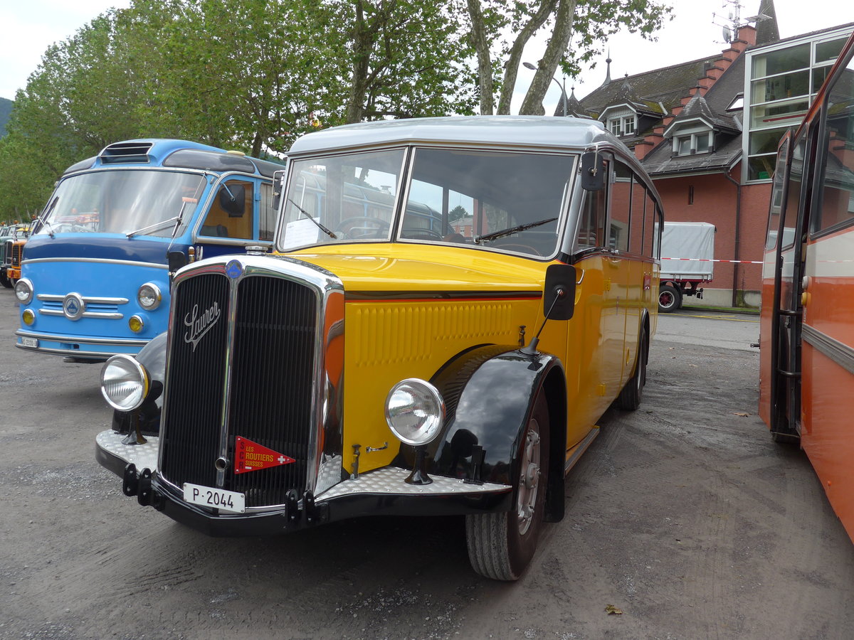 (172'094) - Schmutz, Vaulruz -  P 2044  - Saurer/Saurer (ex Nestl; ex P 23'019; ex P 2044) am 25. Juni 2016 in Aigle, Saurertreffen