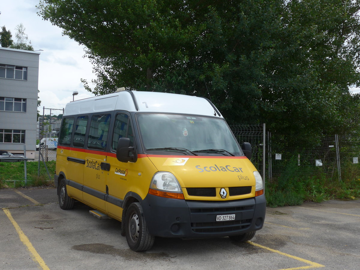 (172'160) - CarPostal Ouest - VD 327'864 - Renault am 25. Juni 2016 in Yverdon, Garage