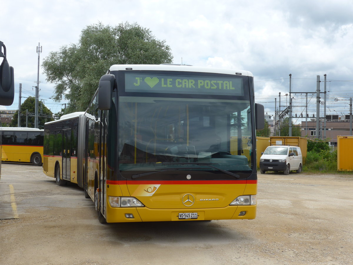 (172'171) - Car Postal Ouest - VD 545'211 - Mercedes am 25. Juni 2016 in Yverdon, Garage