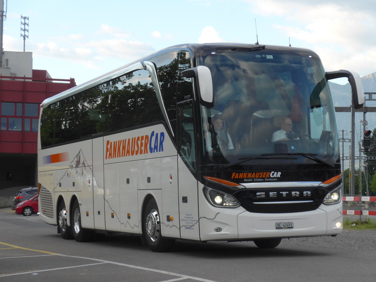 (172'699) - Fankhauser, Sigriswil - BE 42'491 - Setra am 29. Juni 2016 in Thun, Rosenau