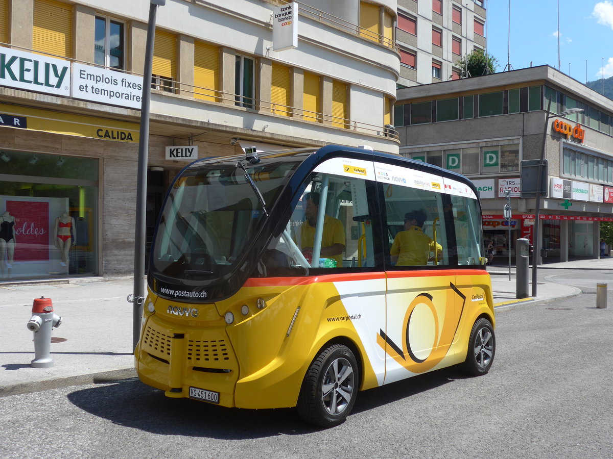 (172'826) - PostAuto Wallis - VS 451'600 - Navya am 10. Juli 2016 in Sion, Place du Midi