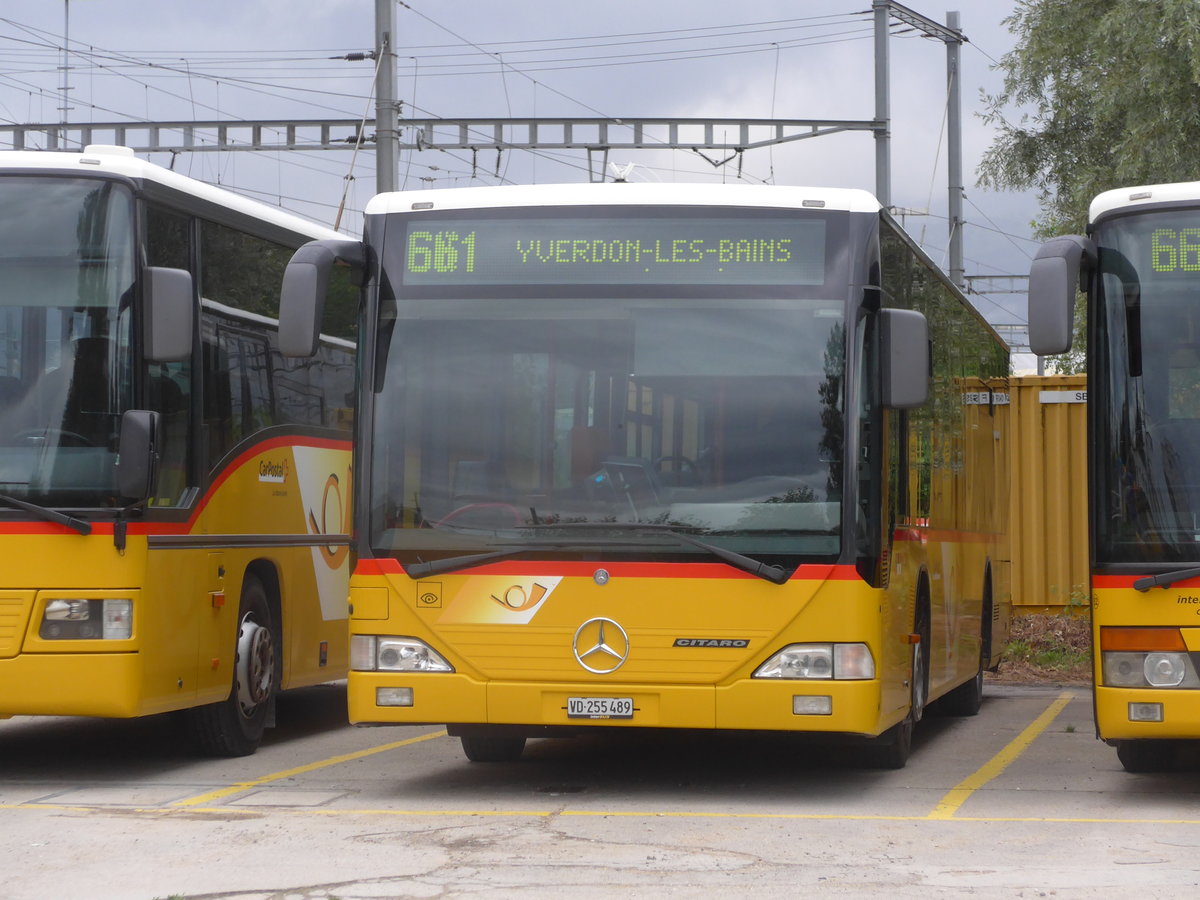 (172'979) - CarPostal Ouest - VD 255'489 - Mercedes am 14. Juli 2016 in Yverdon, Garage