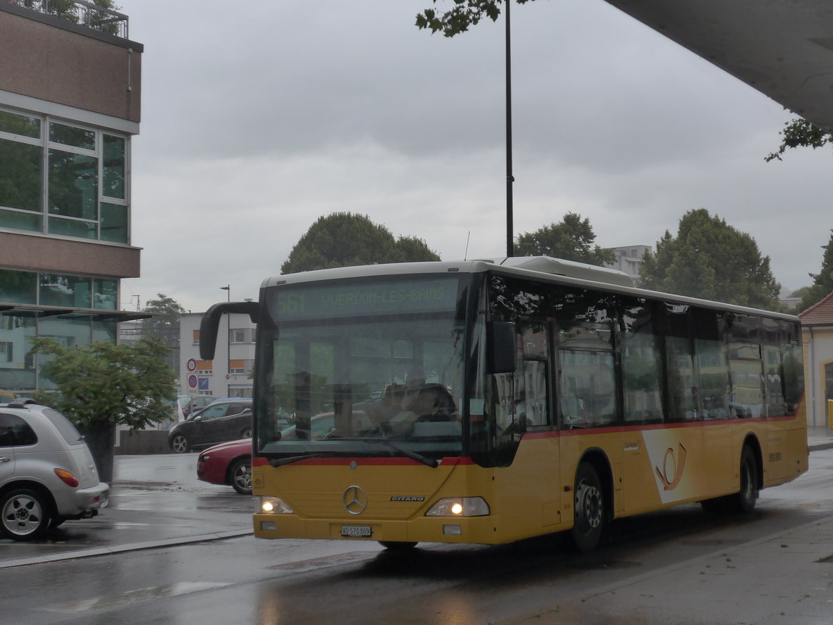 (172'992) - CarPostal Ouest - VD 570'809 - Mercedes (ex SAPJV, L'Isle Nr. 13) am 14. Juli 2016 beim Bahnhof Yverdon