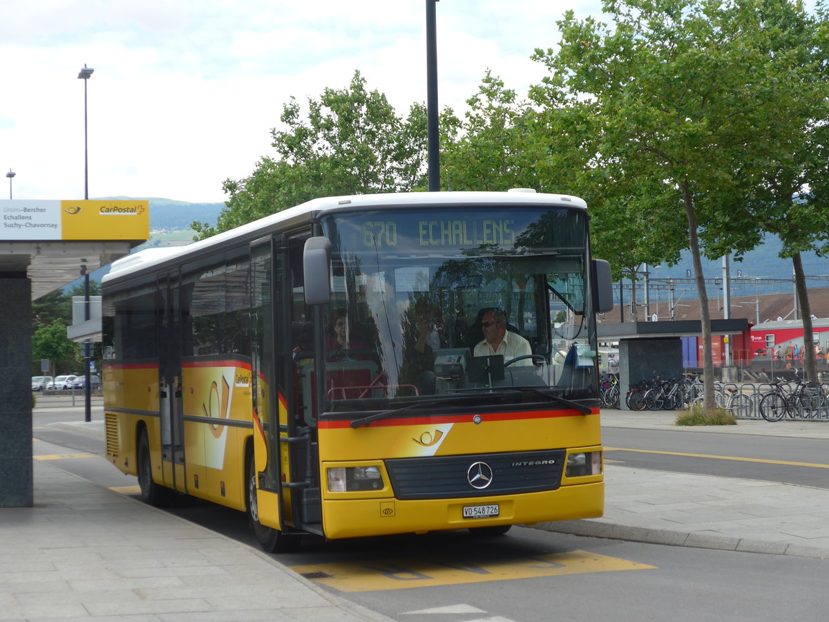 (173'048) - CarPostal Ouest - VD 548'726 - Mercedes am 15. Juli 2016 beim Bahnhof Yverdon