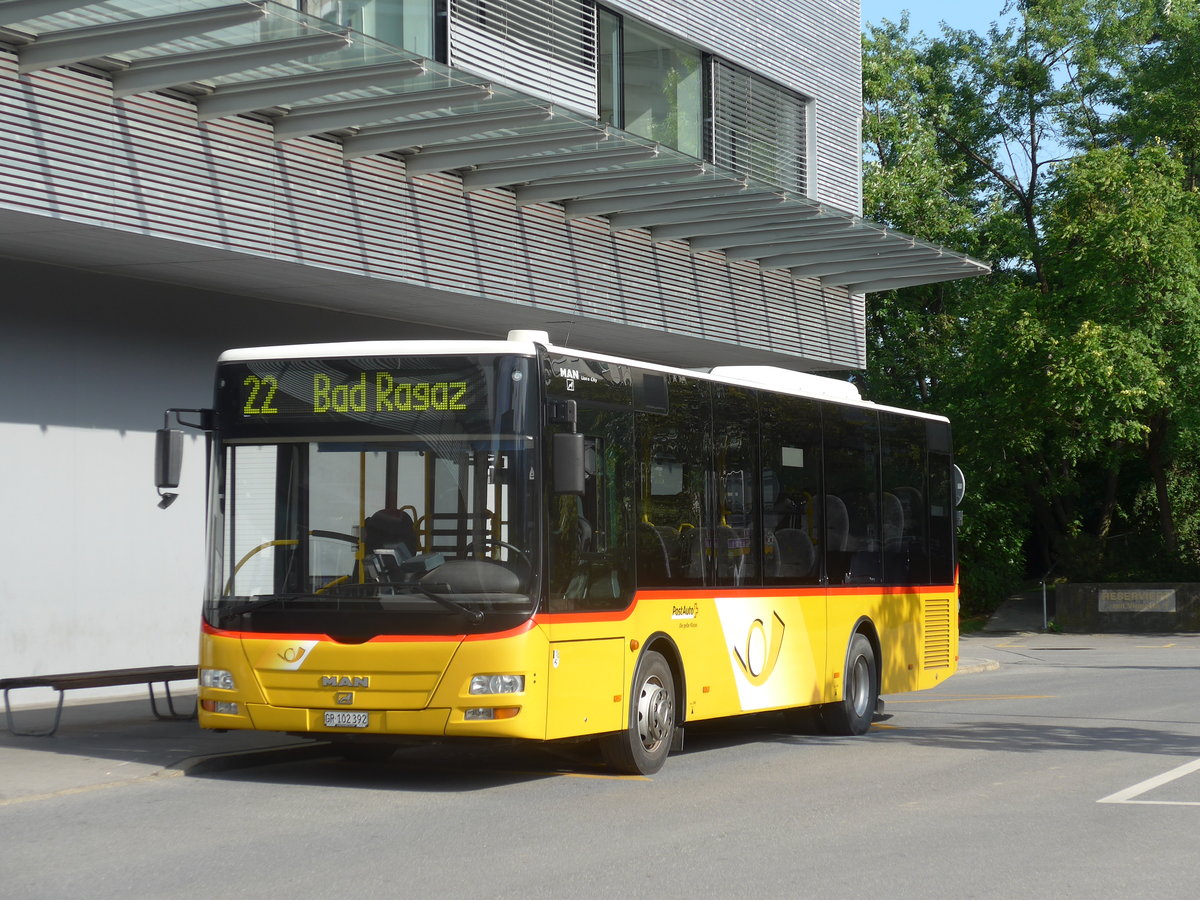 (173'290) - Gessinger, Bad Ragaz - GR 102'392 - MAN/Gppel am 24. Juli 2016 beim Bahnhof Landquart