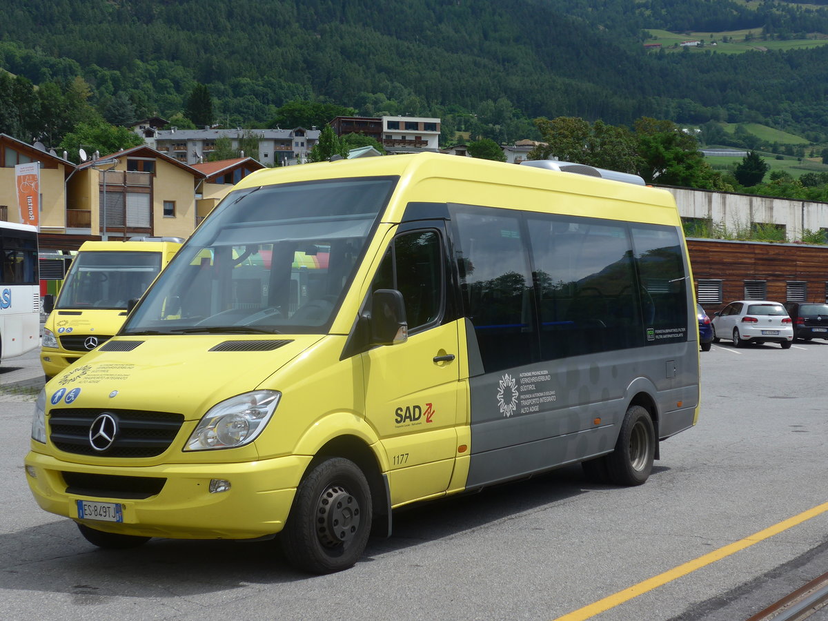 (173'304) - SAD Bozen - Nr. 1177/ES-849 TJ - Mercedes am 24. Juli 2016 beim Bahnhof Mals