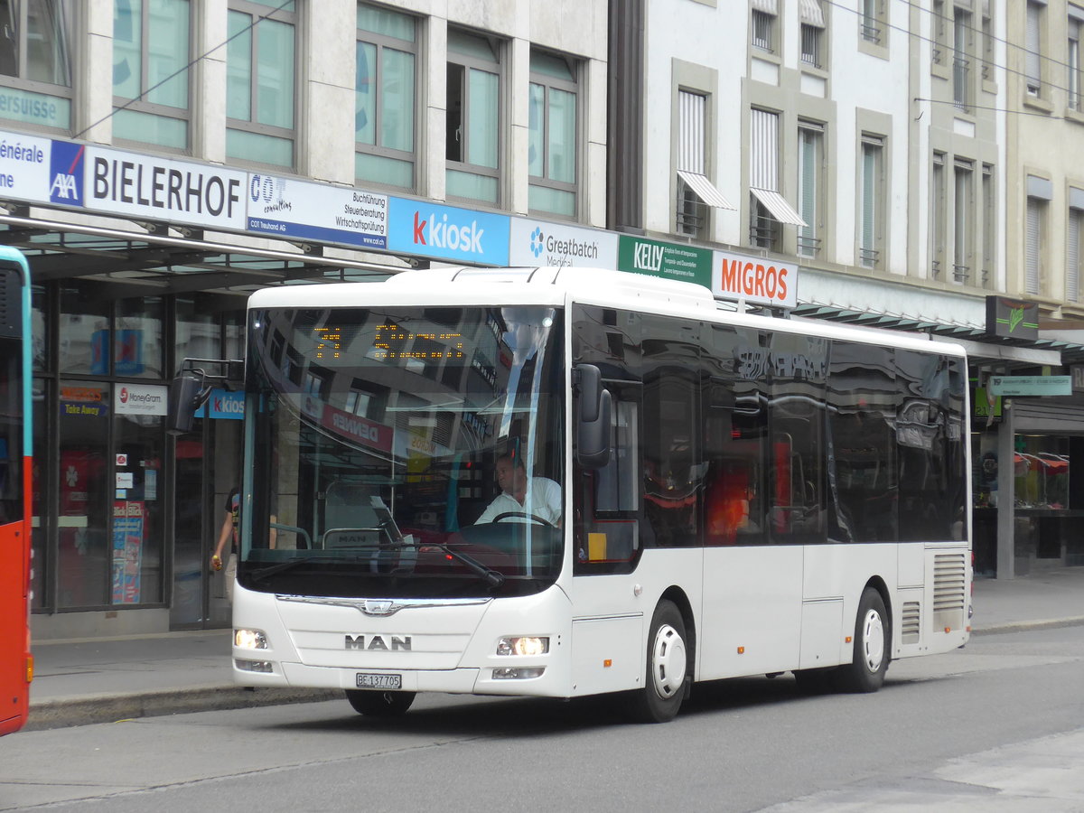 (173'608) - Funi-Car, Biel - Nr. 5/BE 137'705 - MAN/Caetano am 1. August 2016 in Biel, Guisanplatz