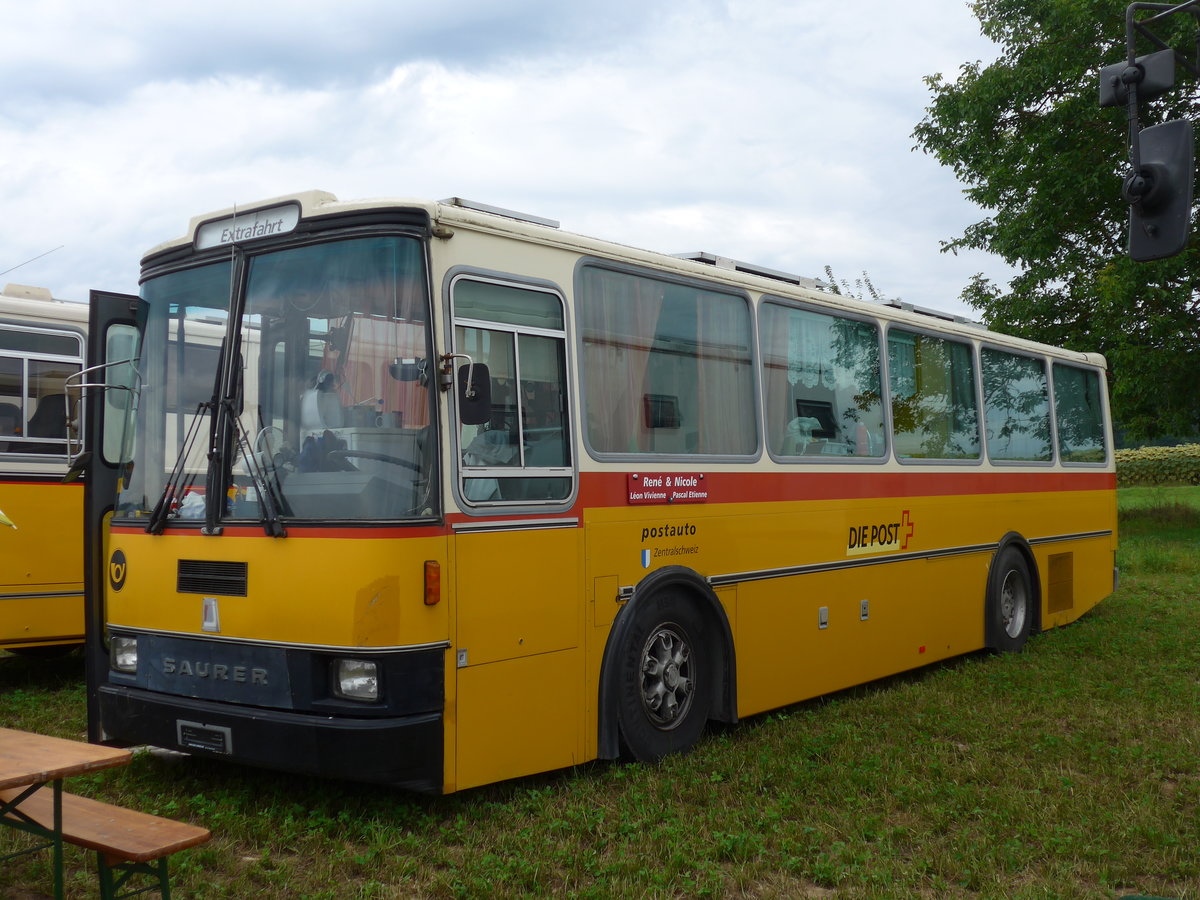 (174'006) - Aus der Schweiz: Schr, Ettenhausen - Saurer/R&J (ex Zimmermann, Kerns; ex Amstein, Willisau) am 20. August 2016 in Bsingen, Bahnhof