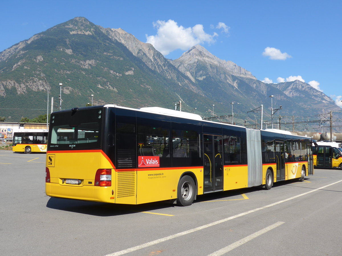 (175'129) - Buchard, Leytron - VS 243'999 - MAN am 24. September 2016 beim Bahnhof Martigny