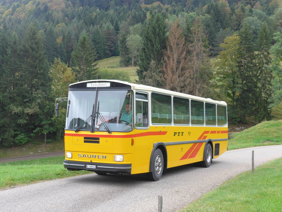 (175'339) - Thommen, Sutz - BE 288'066 - Saurer/Hess (ex P 24'202) am 2. Oktober 2016 am Schletenpass (Solothurnerseite)