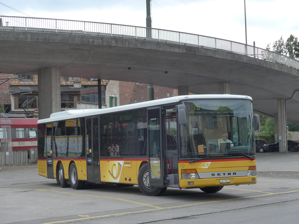 (175'464) - CarPostal Ouest - Nr. 70/JU 1945 - Setra (ex Stucki, Porrentruy Nr. 11) am 7. Oktober 2016 beim Bahnhof Porrentruy