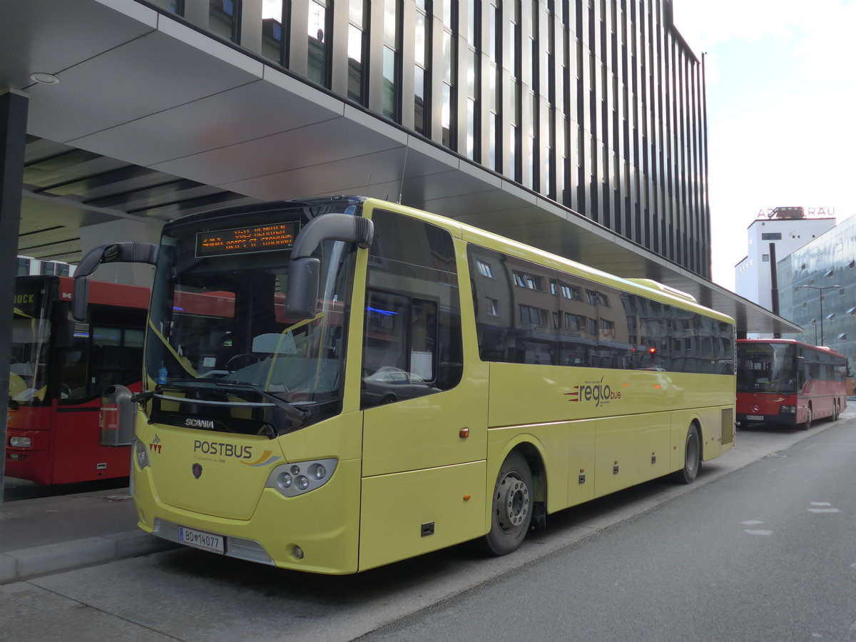 (175'861) - PostBus - BD 14'077 - Scania am 18. Oktober 2016 beim Bahnhof Innsbruck