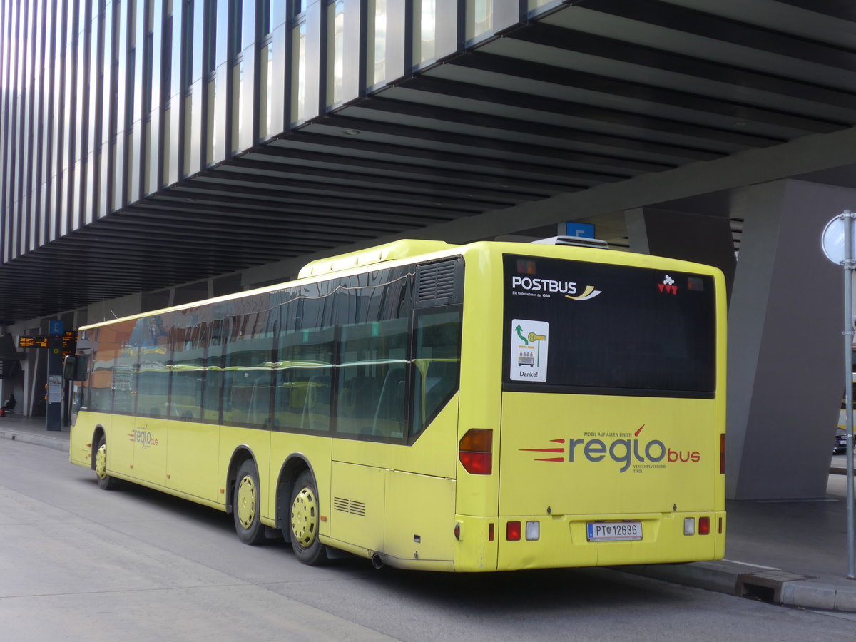 (175'874) - PostBus - PT 12'636 - Mercedes am 18. Oktober 2016 beim Bahnhof Innsbruck