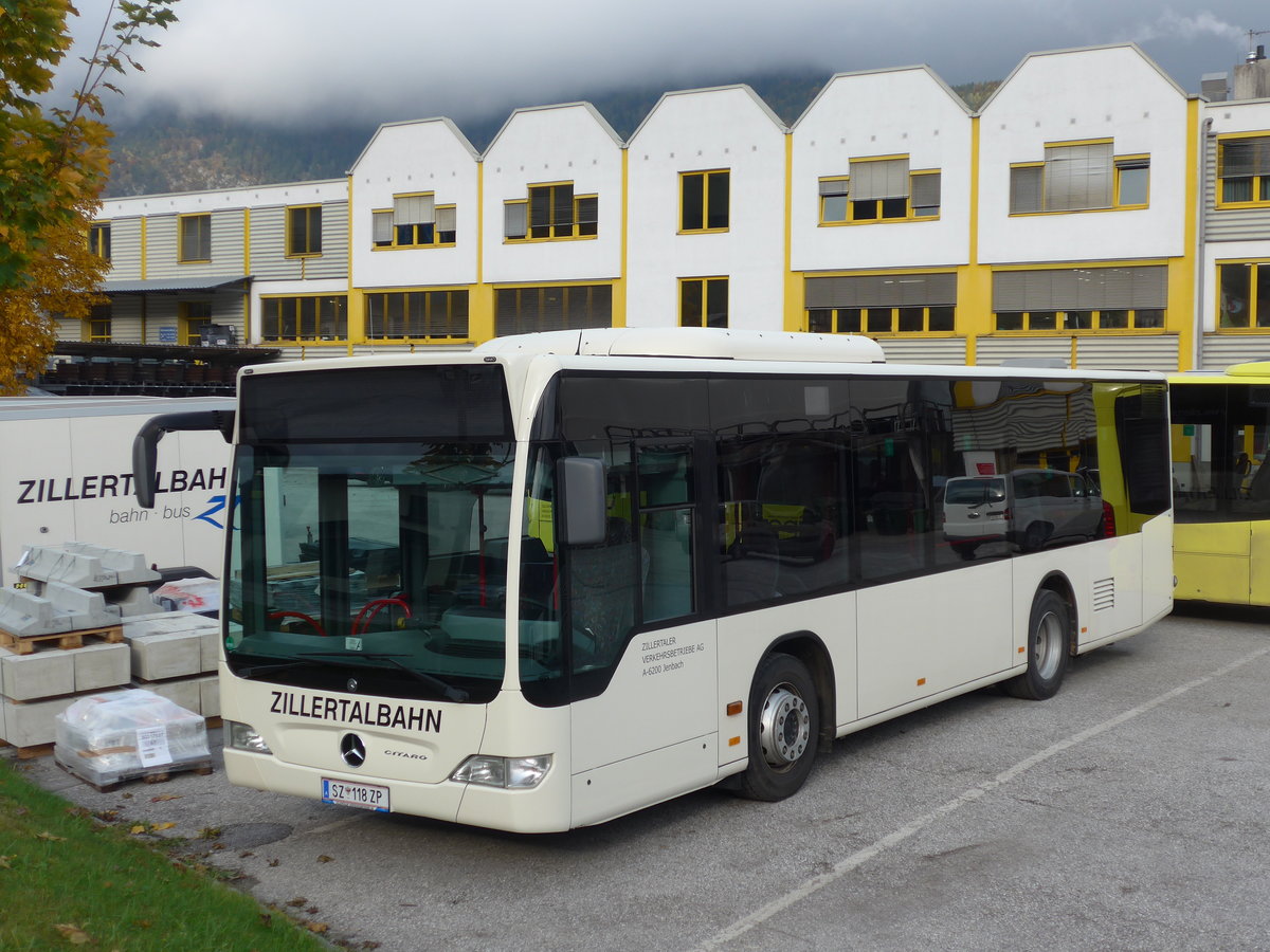 (176'112) - ZVB Jenbach - SZ 118 ZP - Mercedes am 21. Oktober 2016 in Jenbach, Garage