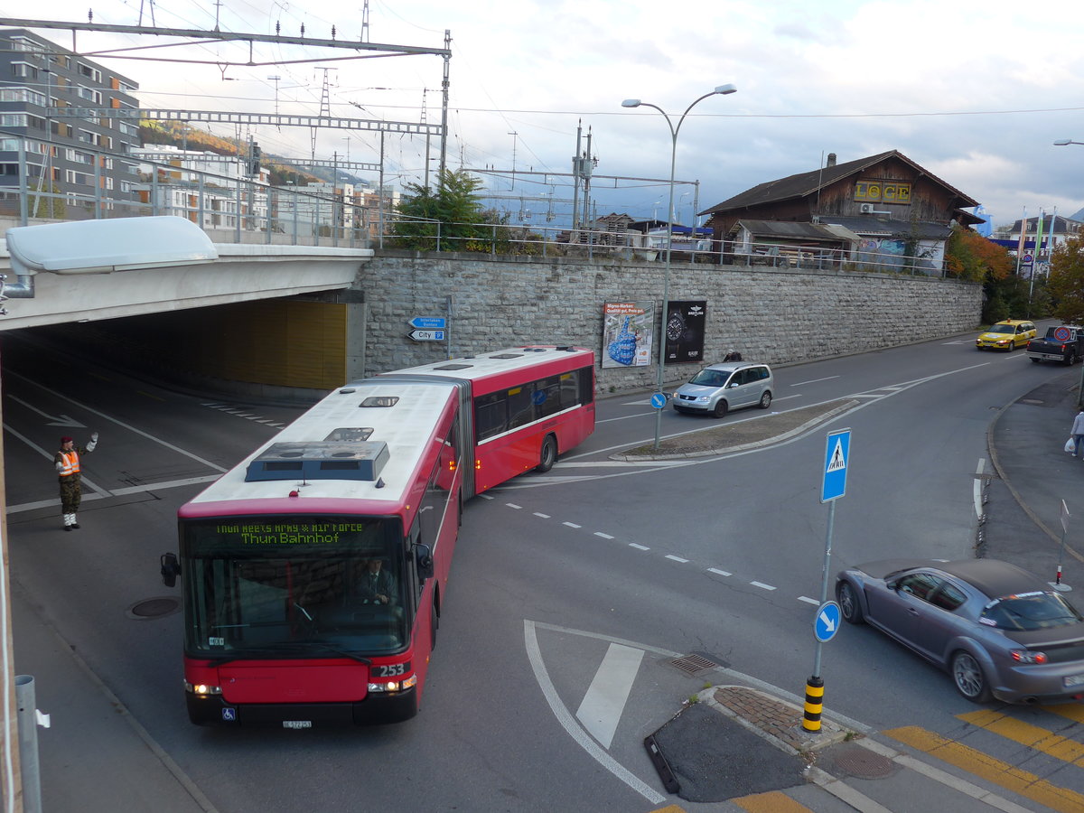 (176'198) - Bernmobil, Bern - Nr. 253/BE 572'253 - Volvo/Hess am 21. Oktober 2016 in Thun, Allmendstrasse