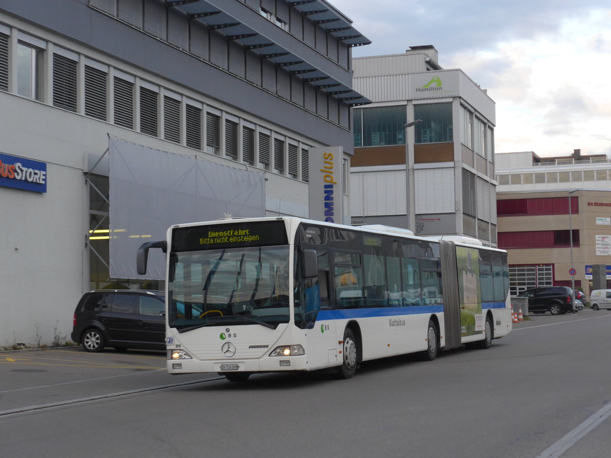 (176'567) - Welti-Furrer, Bassersdorf - Nr. 98/ZH 726'098 - Mercedes am 4. November 2016 in Kloten, EvoBus