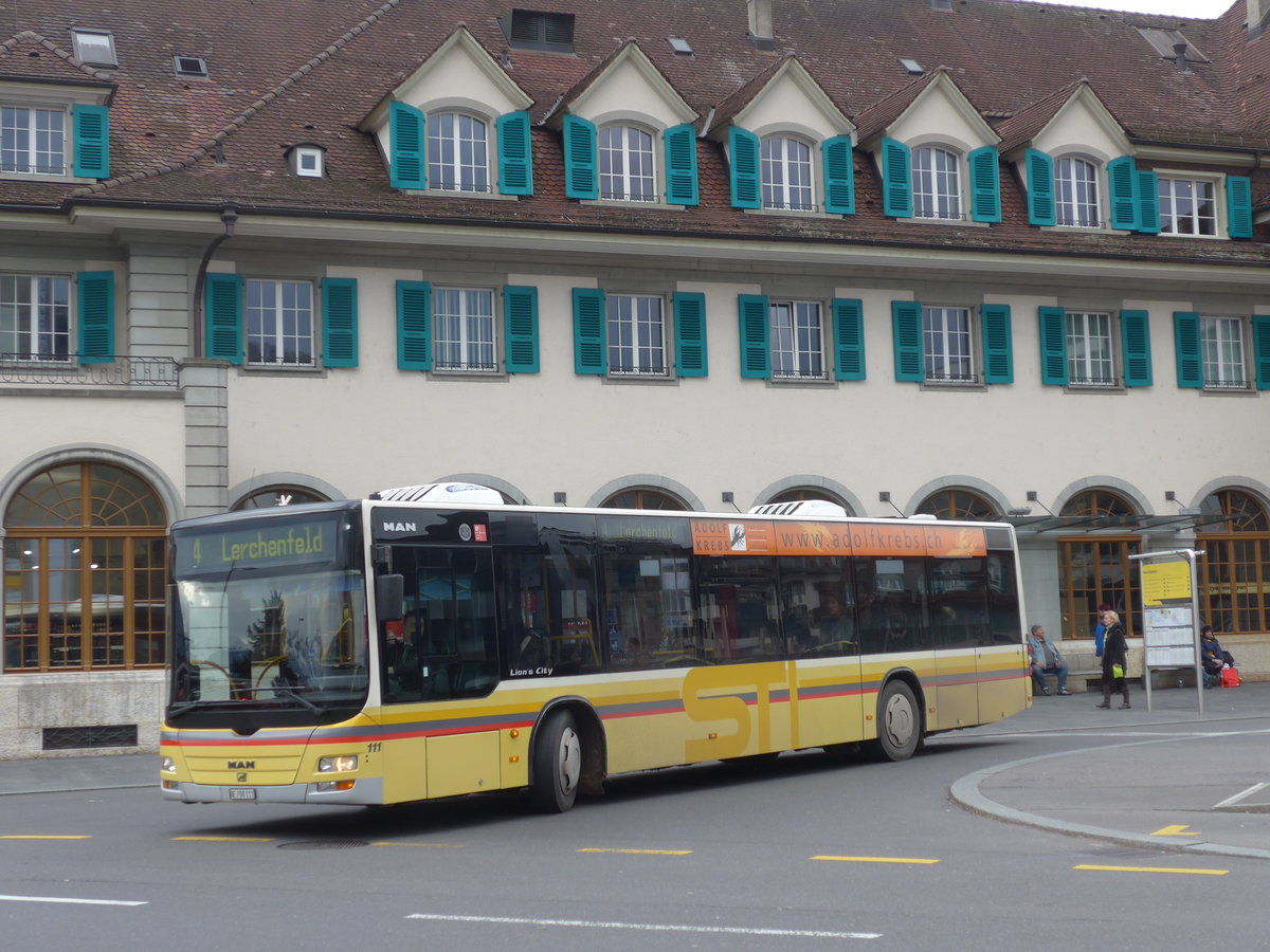 (176'708) - STI Thun - Nr. 111/BE 700'111 - MAN am 18. November 2016 beim Bahnhof Thun