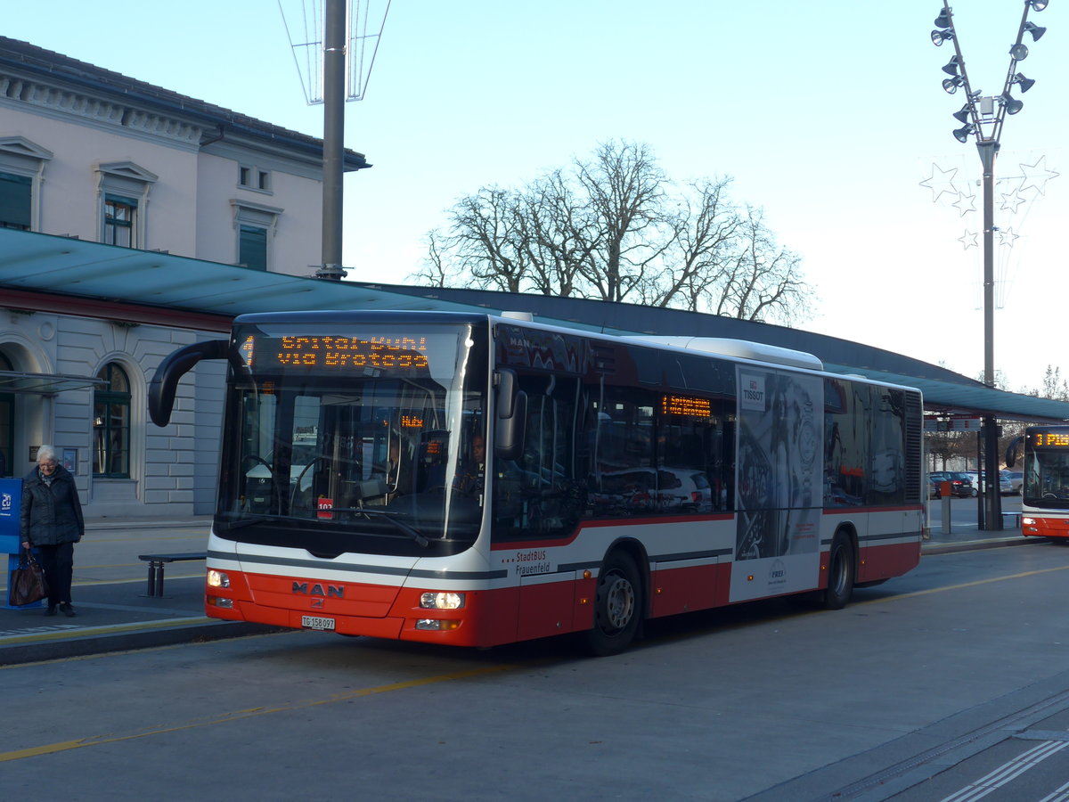 (176'803) - PostAuto Ostschweiz - TG 158'097 - MAN am 28. November 2016 beim Bahnhof Frauenfeld