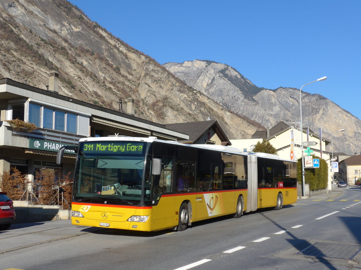 (176'833) - PostAuto Wallis - Nr. 10/VS 241'995 - Mercedes am 4. Dezember 2016 in Leytron, Alte Post