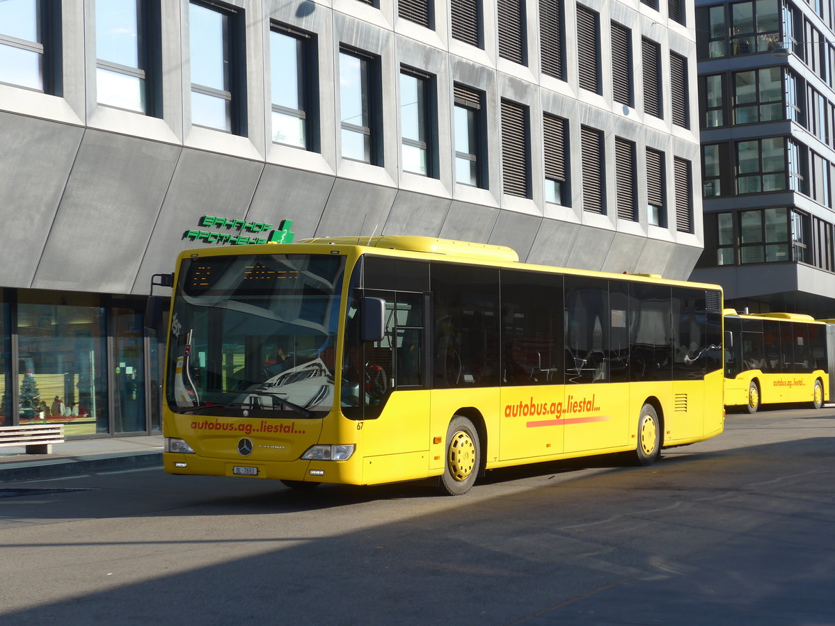 (176'874) - AAGL Liestal - Nr. 67/BL 7693 - Mercedes am 5. Dezember 2016 beim Bahnhof Liestal