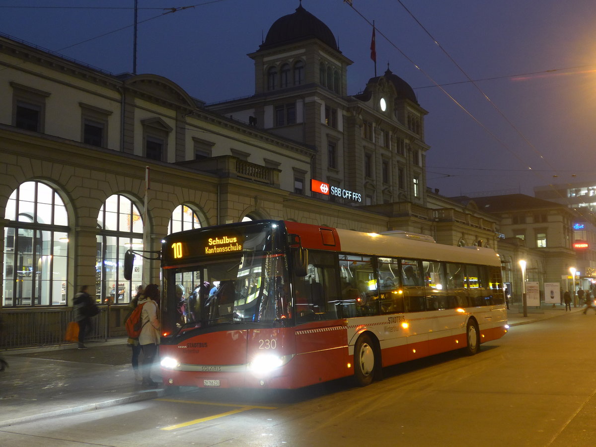 (176'995) - SW Winterthur - Nr. 230/ZH 766'230 - Solaris am 7. Dezember 2016 beim Hauptbahnhof Winterthur