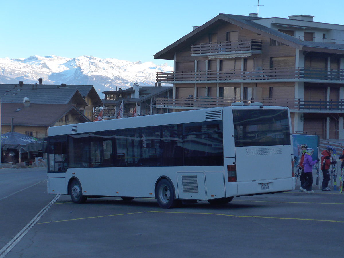 (177'252) - Lathion, Sion - Nr. 19/VS 197'617 - MAN/Gppel (ex Frhlich, Zrich Nr. 54) am 18. Dezember 2016 in Haute-Nendaz, Tlcabine