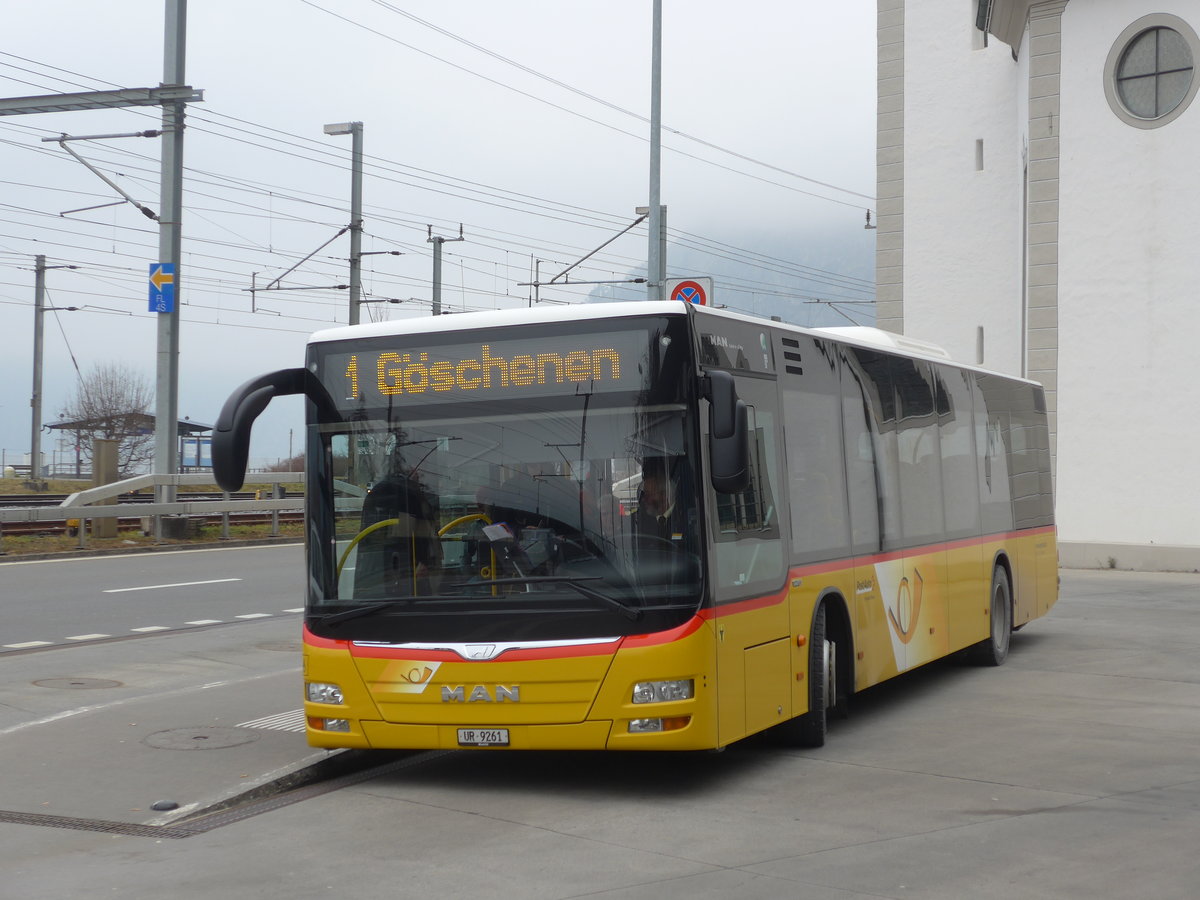 (177'481) - Mattli, Wassen - UR 9261 - MAN am 30. Dezember 2016 in Flelen, Hauptplatz