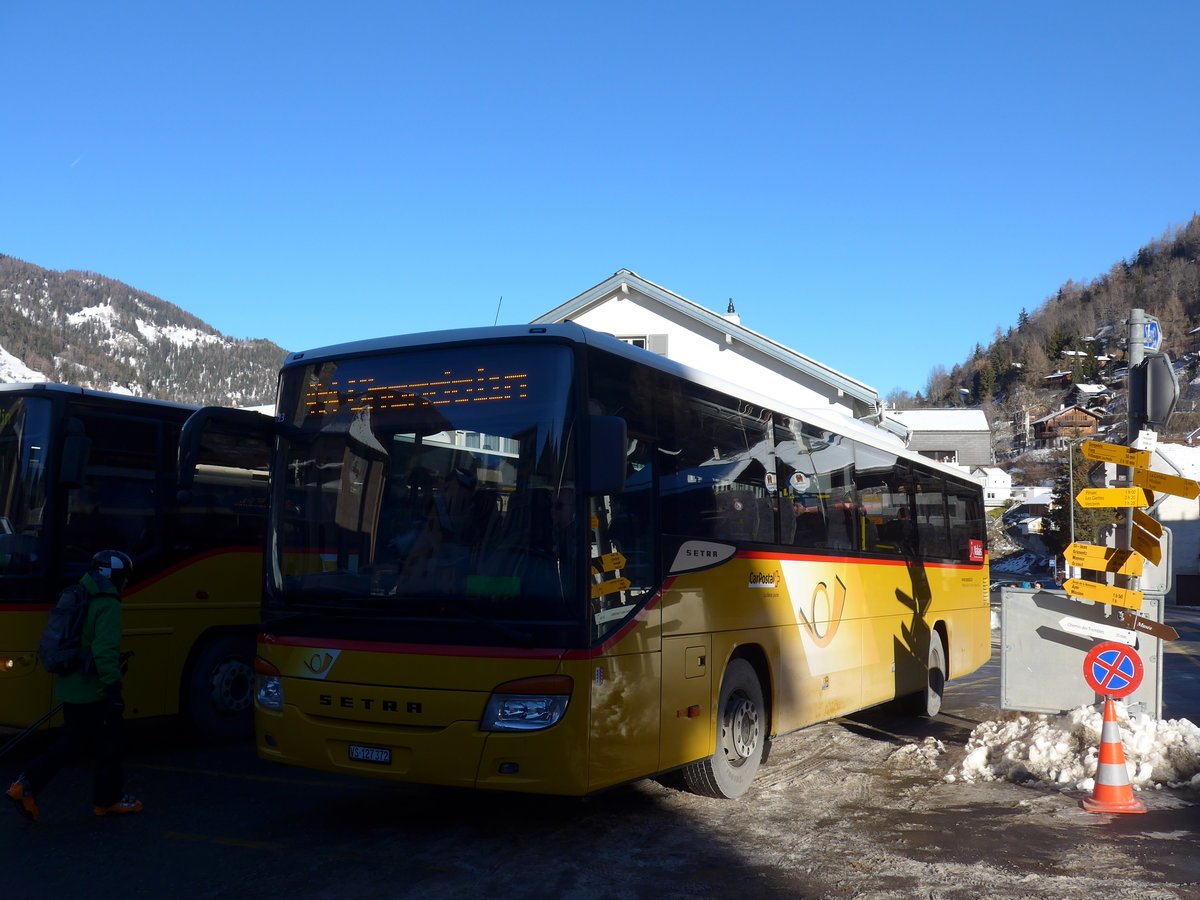 (178'091) - TSAR, Sierre - VS 127'372 - Setra am 21. Januar 2017 in Vissoie, Post