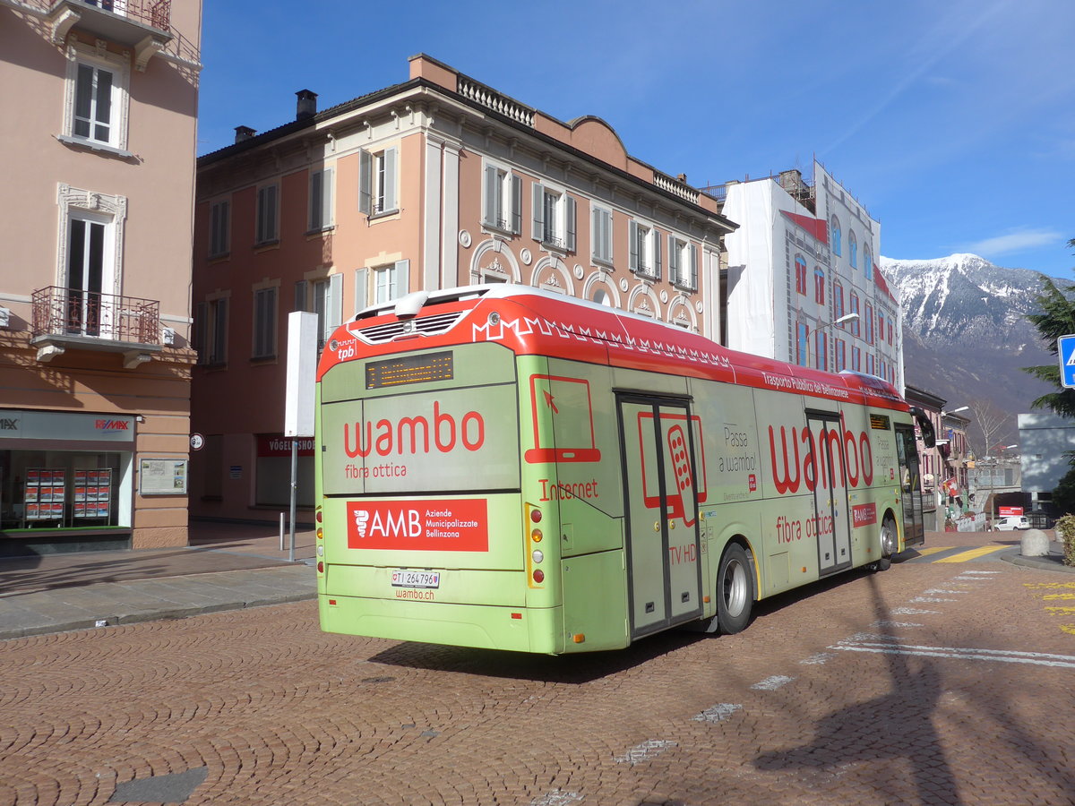 (178'363) - AutoPostale Ticino - TI 264'796 - Volvo am 7. Februar 2017 beim Bahnhof Bellinzona