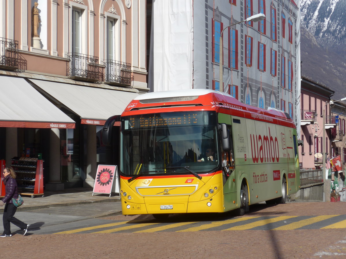 (178'365) - AutoPostale Ticino - TI 264'796 - Volvo am 7. Februar 2017 beim Bahnhof Bellinzona