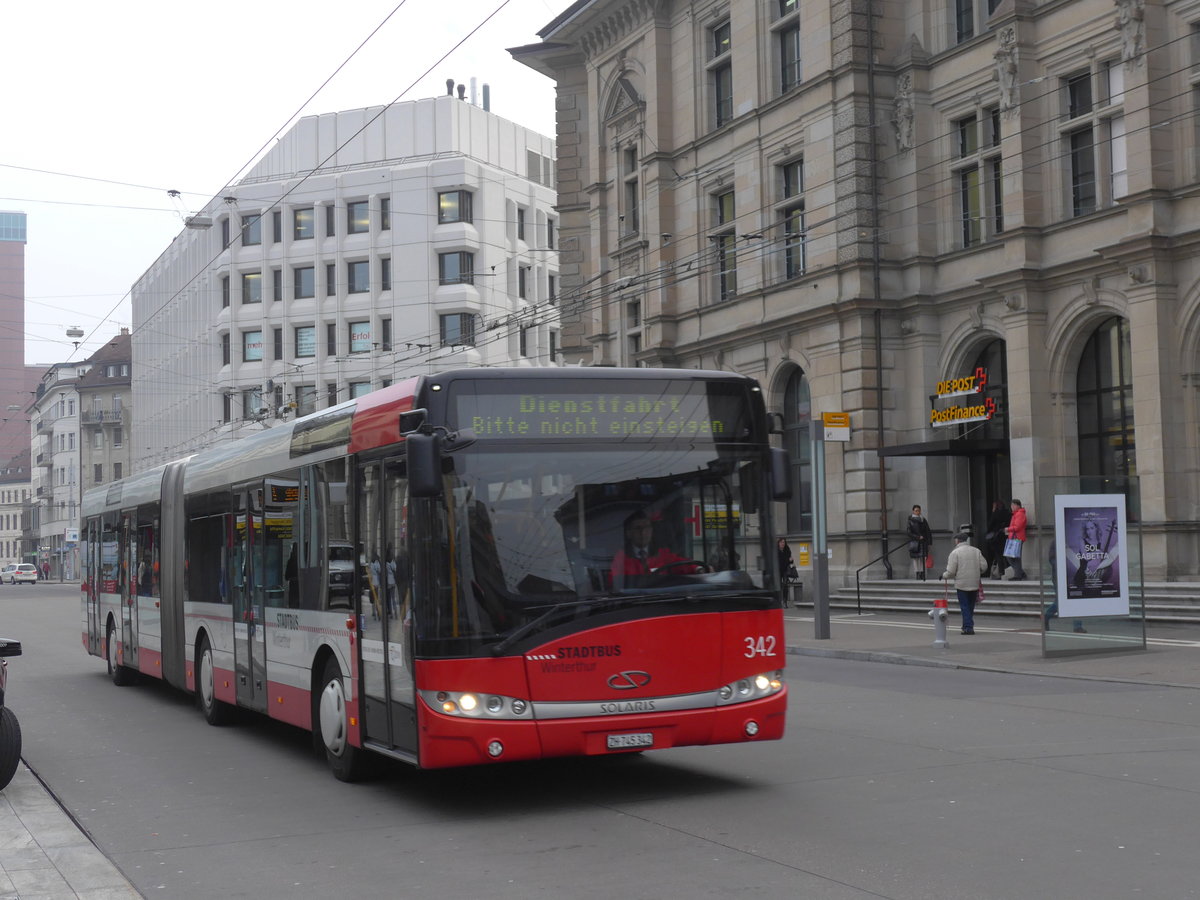 (178'441) - SW Winterthur - Nr. 342/ZH 745'342 - Solaris am 10. Februar 2017 beim Hauptbahnhof Winterthur