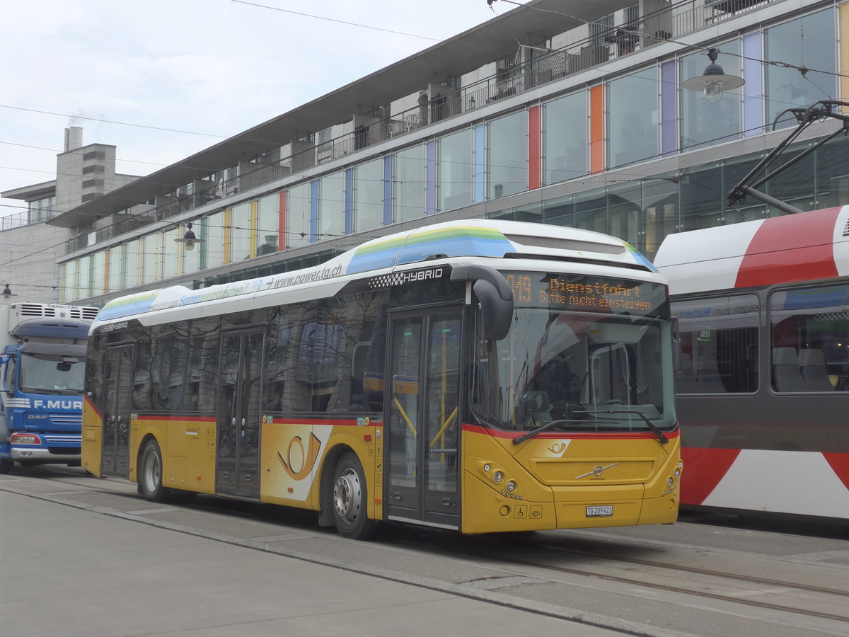 (178'462) - PostAuto Ostschweiz - TG 209'423 - Volvo am 10. Februar 2017 beim Bahnhof Frauenfeld